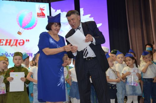 "Җырлы балачак илендә" XVI район талантлы балалар бәйгесенең гала-концертыннан фоторепортаж