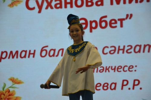 "Җырлы балачак илендә" XVI район талантлы балалар бәйгесенең гала-концертыннан фоторепортаж