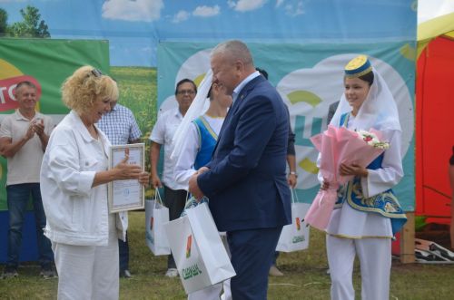 Фоторепортаж с праздника села в деревне Буралы-Чишма