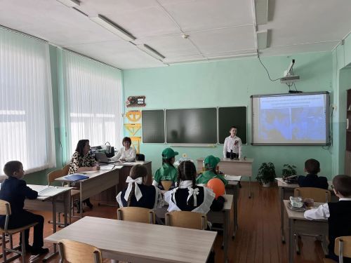 В Большенуркеевской СОШ состоялась Республиканская конференция