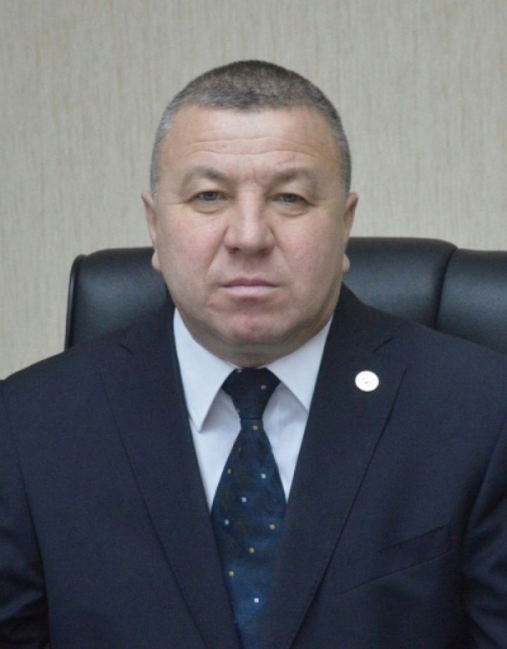 Район башлыгы Фәрит Хөснуллин прокуратура хезмәткәрләрен һөнәри бәйрәмнәре белән котлый