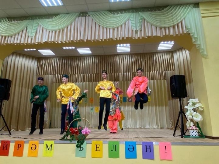 Районда «Җырлы балачак илендә» бәйгесенең I зона туры үтте