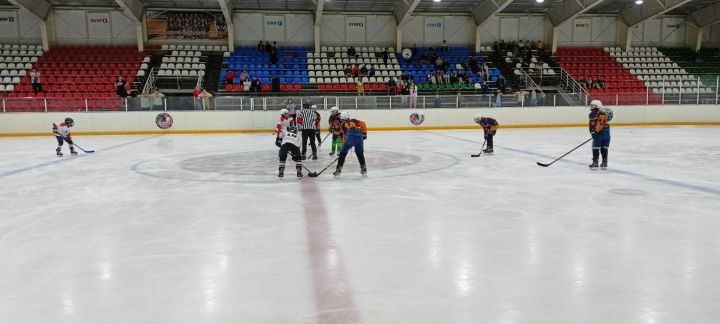 В Джалиле состоялся хоккейный турнир