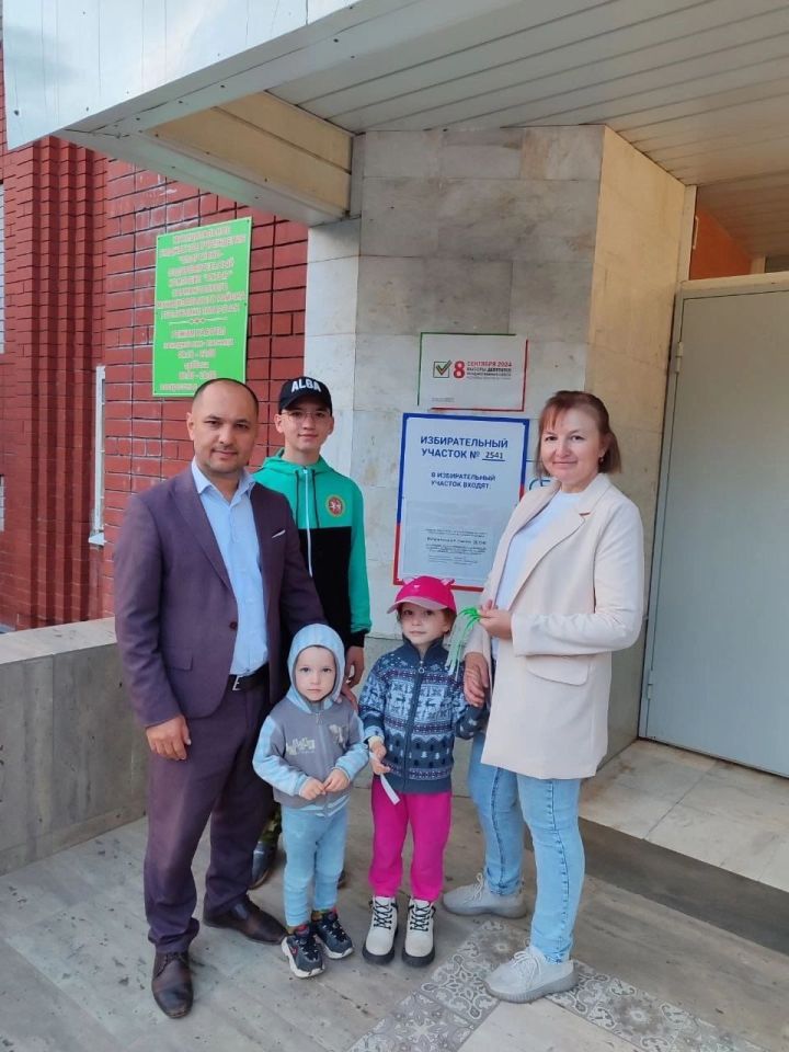 Ләшәү-Тамактан Дәүләтовлар балаларында җаваплылык тәрбиялиләр