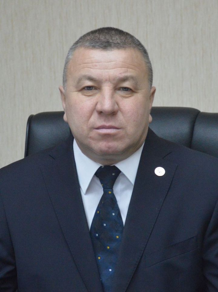 Поздравление Главы Сармановского муниципального района Фарита Мунавировича Хуснуллина с Днем сотрудника следствия Российской Федерации