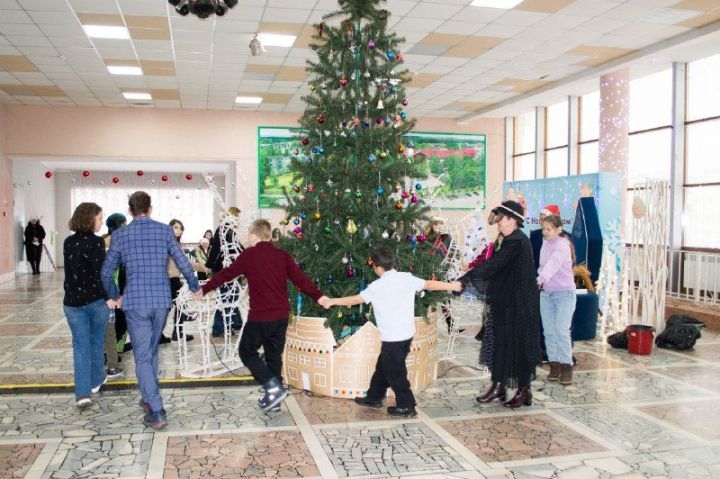 В Джалиле устроили новогоднюю сказку для особенных детей