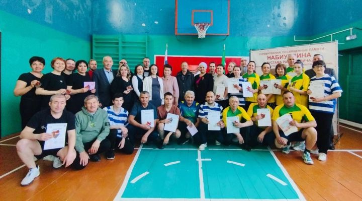 Волейбольный турнир памяти Рустама Набиуллина состоялся в Сармановском районе