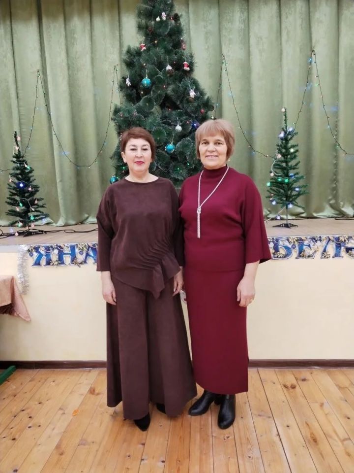 Азалак мәдәният йорты республика бәйгесендә җиңеп, грант отты