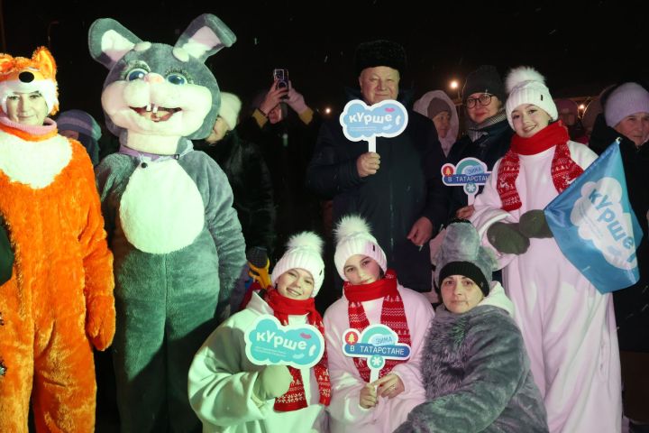 Рождественская феерия озарила Сарманово