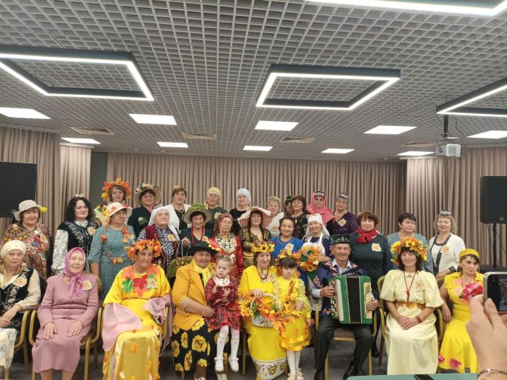 Сарманда ветераннар «Өлкән Сөмбелә» бәйгесендә ярышты