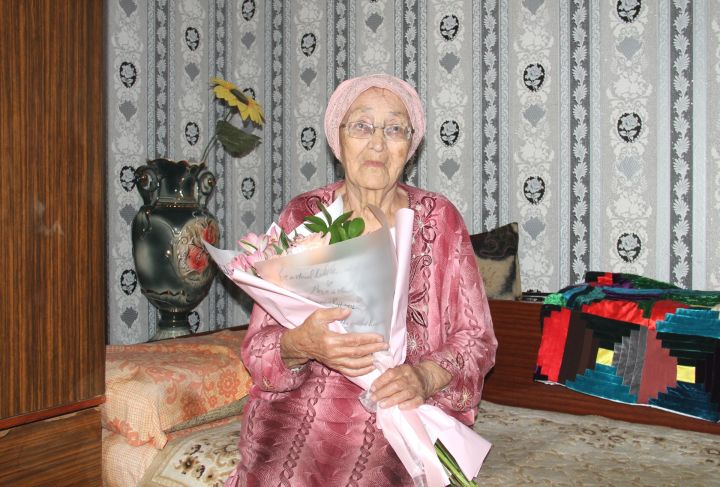 Җәлил юбиляры 90 яшен билгеләп үтте