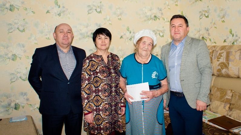 90-летний юбилей встретила труженица тыла и ветеран труда из п.г.т. Джалиль Гаязетдинова Нурдида Закировна