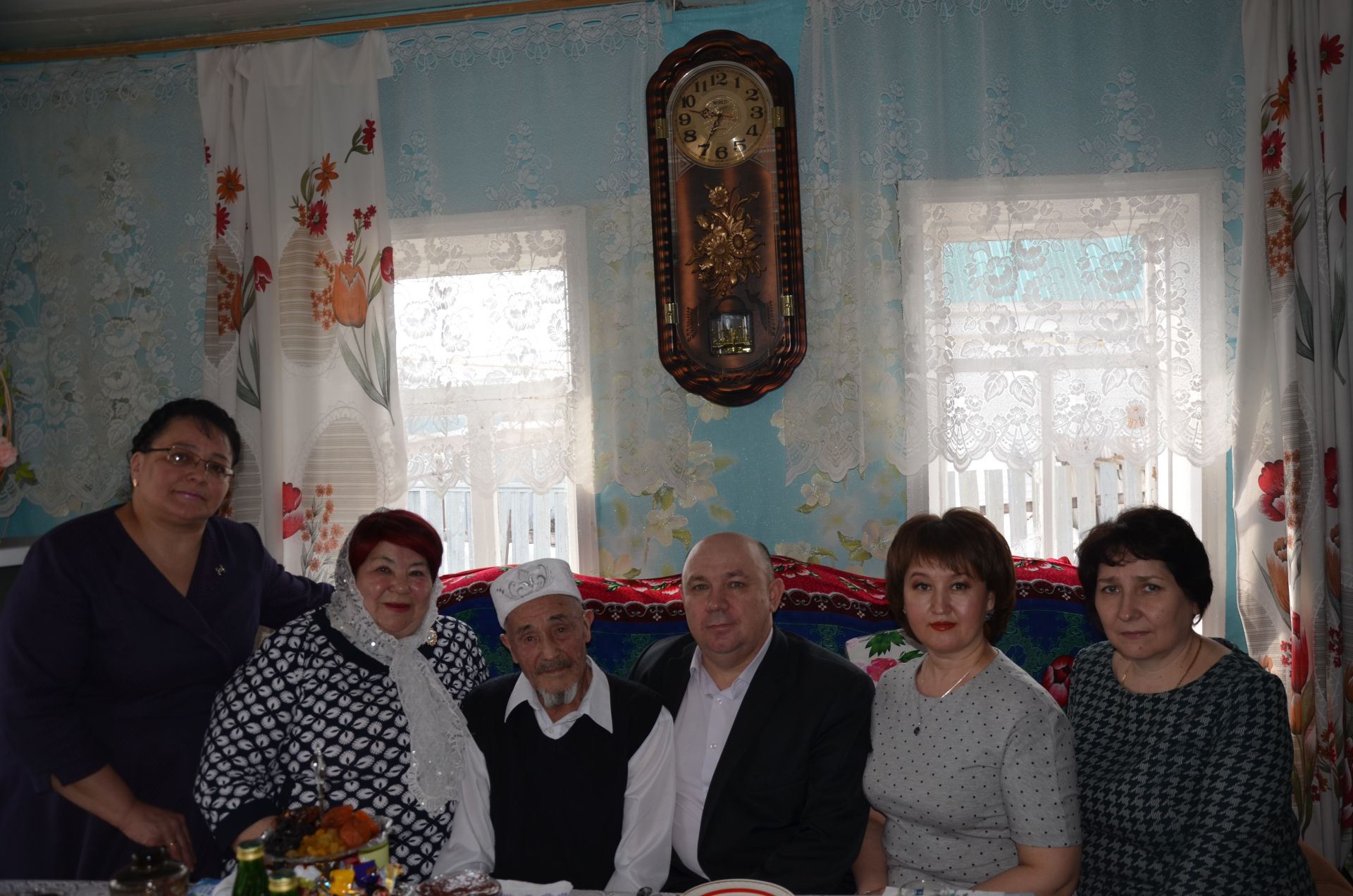 Житель села Янурусово Шамсетдинов Зайнетдин Зялаевич отметил свой 90-летний юбилей