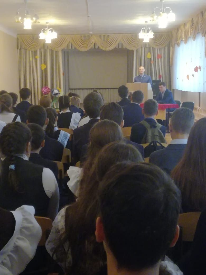 Учащиеся Джалильской школы №2 узнали о деятельности органов прокуратуры