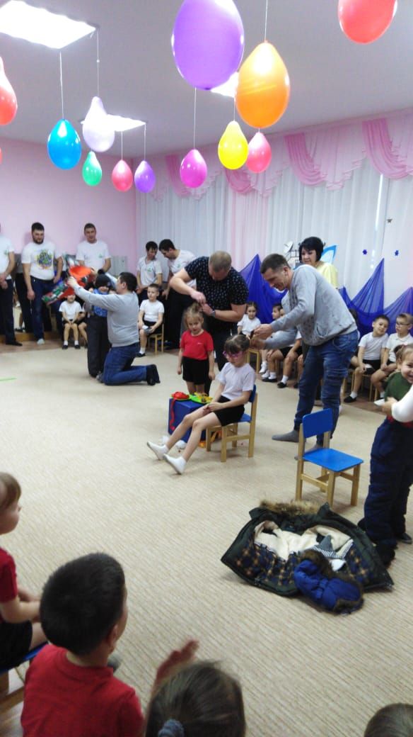 «Лилия” балалар бакчасында Ватанны саклаучылар көненә багышланган бәйге-ярыш  узды