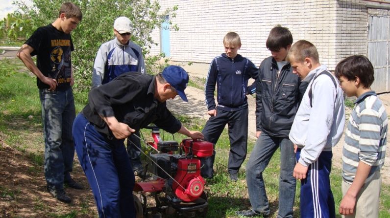 В Верхнеуслонской школе готовят выпускников в рамках школы молодого фермера