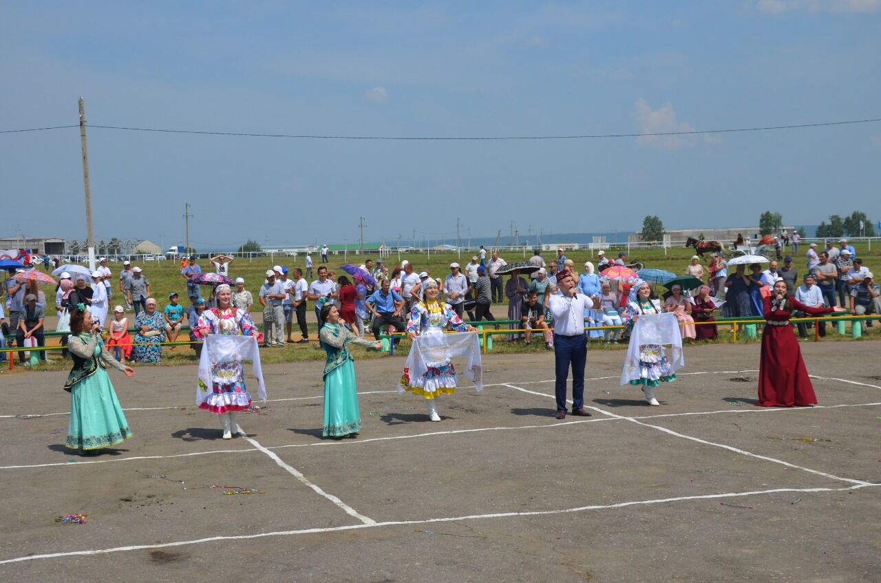 Сарман районы Урта Әләзән Сабан туенда Татарстанны тәкъдир итте