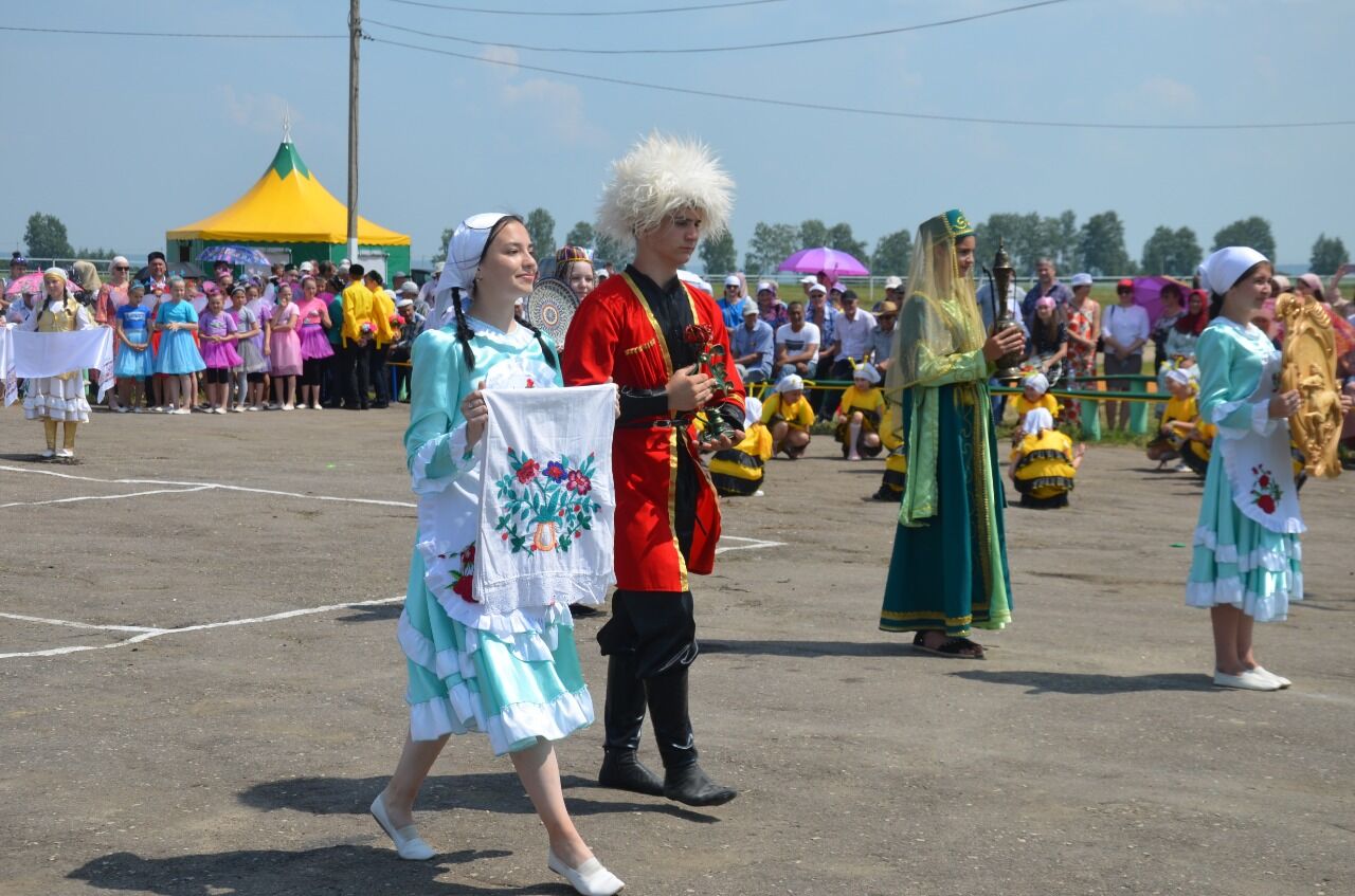 Сарман районы Урта Әләзән Сабан туенда Татарстанны тәкъдир итте