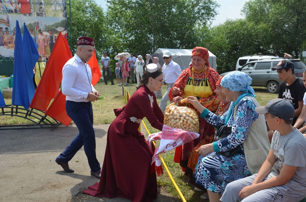 Сарман районы Урта Әләзән Сабан туенда Татарстанны тәкъдир итте