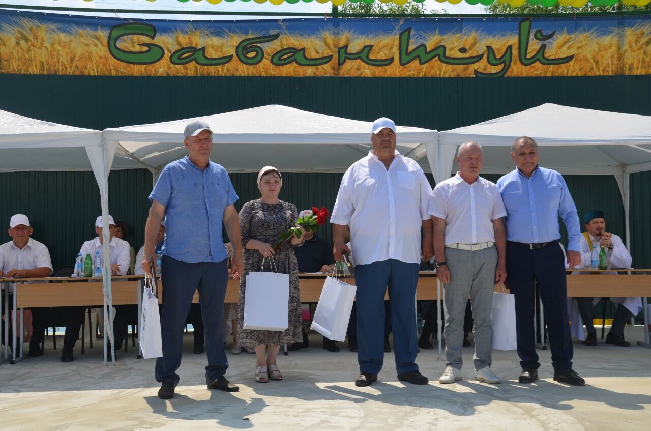 Сарман районы Урта Әләзән Сабан туенда Татарстанны тәкъдир итте