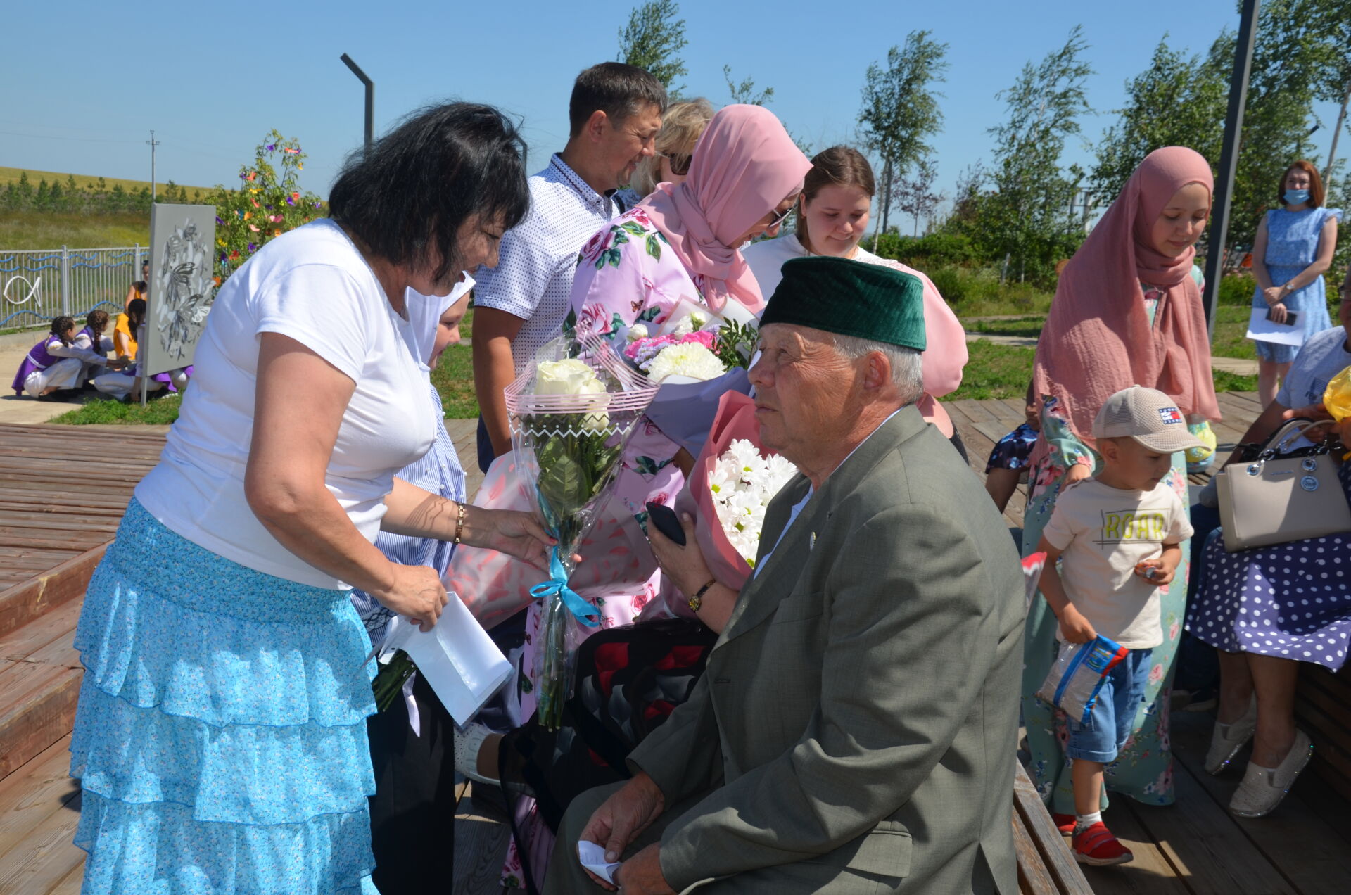 Әшрафулла абый һәм Мөзәккирә апа Зариповларга медаль тапшырылды