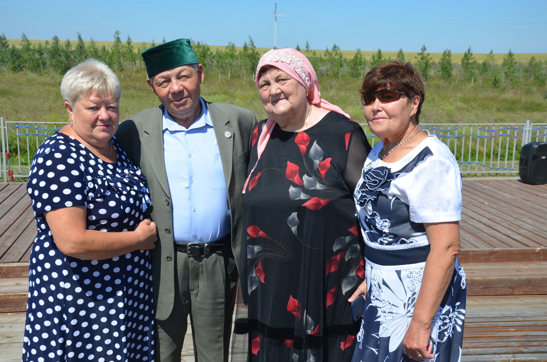 Әшрафулла абый һәм Мөзәккирә апа Зариповларга медаль тапшырылды