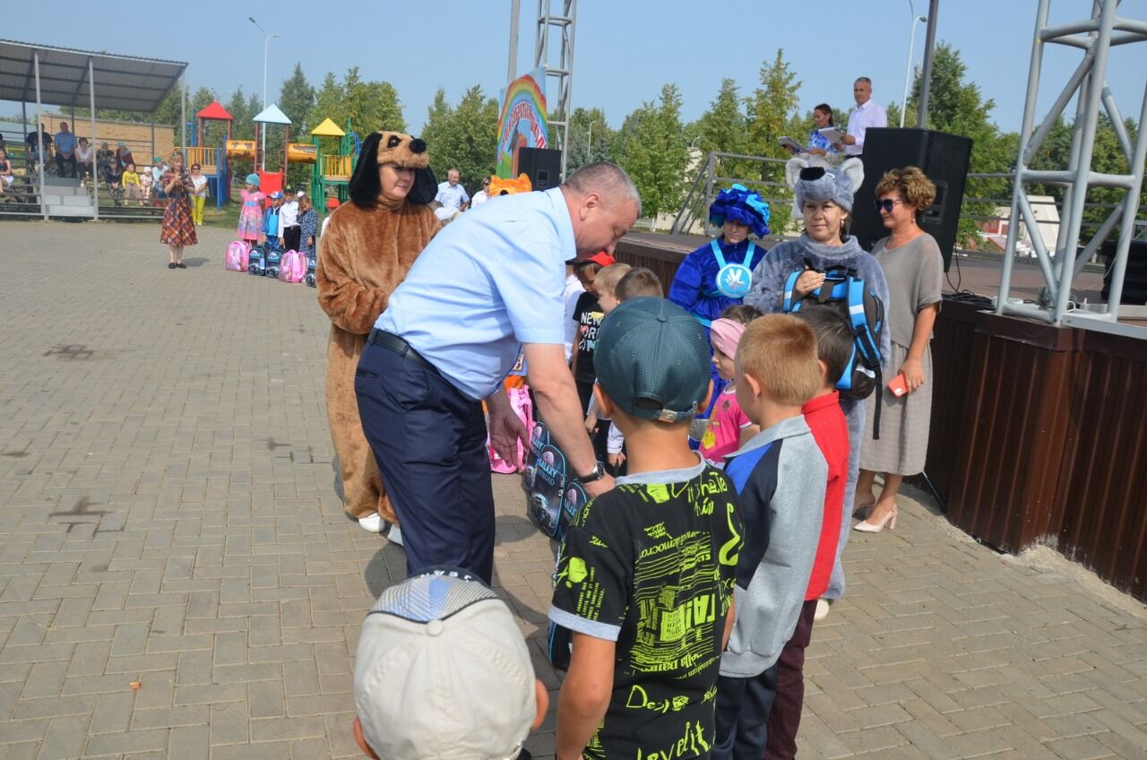 Районда «Мәктәпкә әзерләнергә ярдәм ит!» акциясе башланды