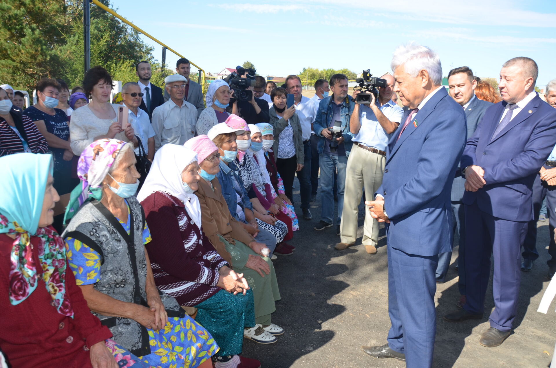 Юлтимер авылы халкының шатлыгын Фәрит Мөхәммәтшин уртаклашты