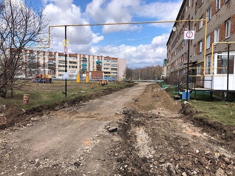В Сармановском районе ведутся работы по благоустройству 12 дворовых территорий