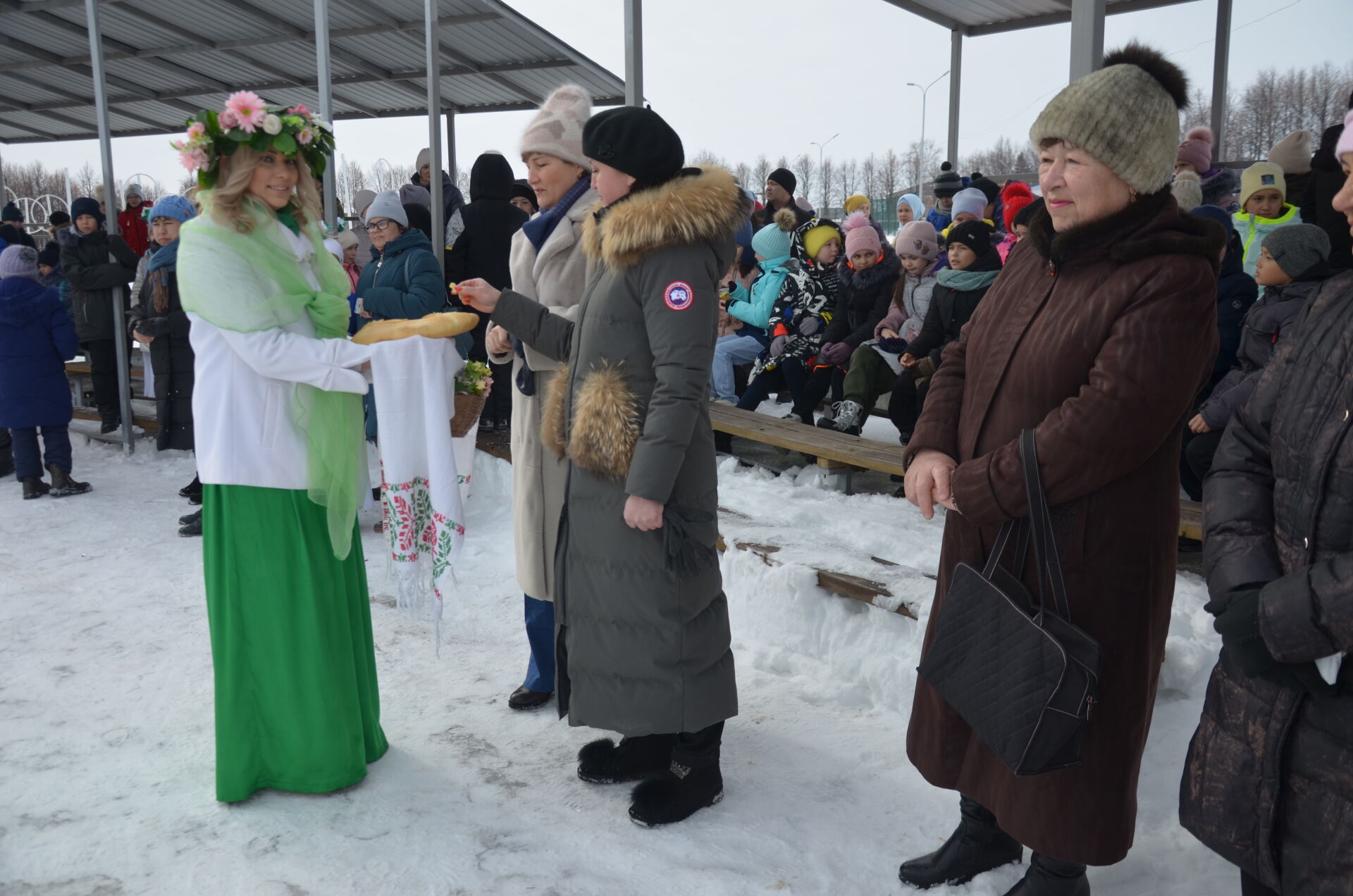 Сарман балалары Нәүрүзне каршы алдылар