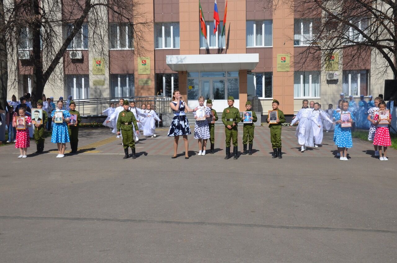 Сарман күген ап-ак күгәрченнәр иңләде