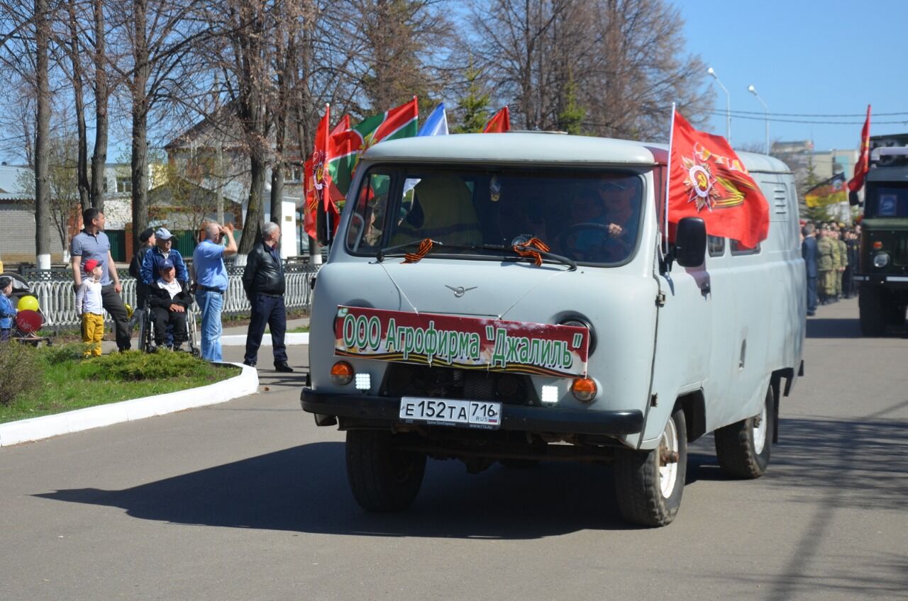 Сугыш елларын ретромашиналар да искә төшерде