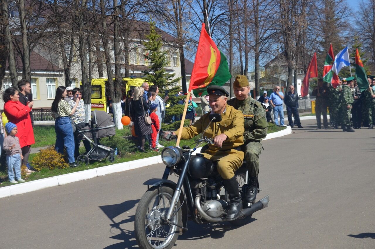 Сугыш елларын ретромашиналар да искә төшерде