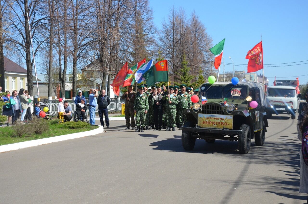 Сугыш елларын ретромашиналар да искә төшерде