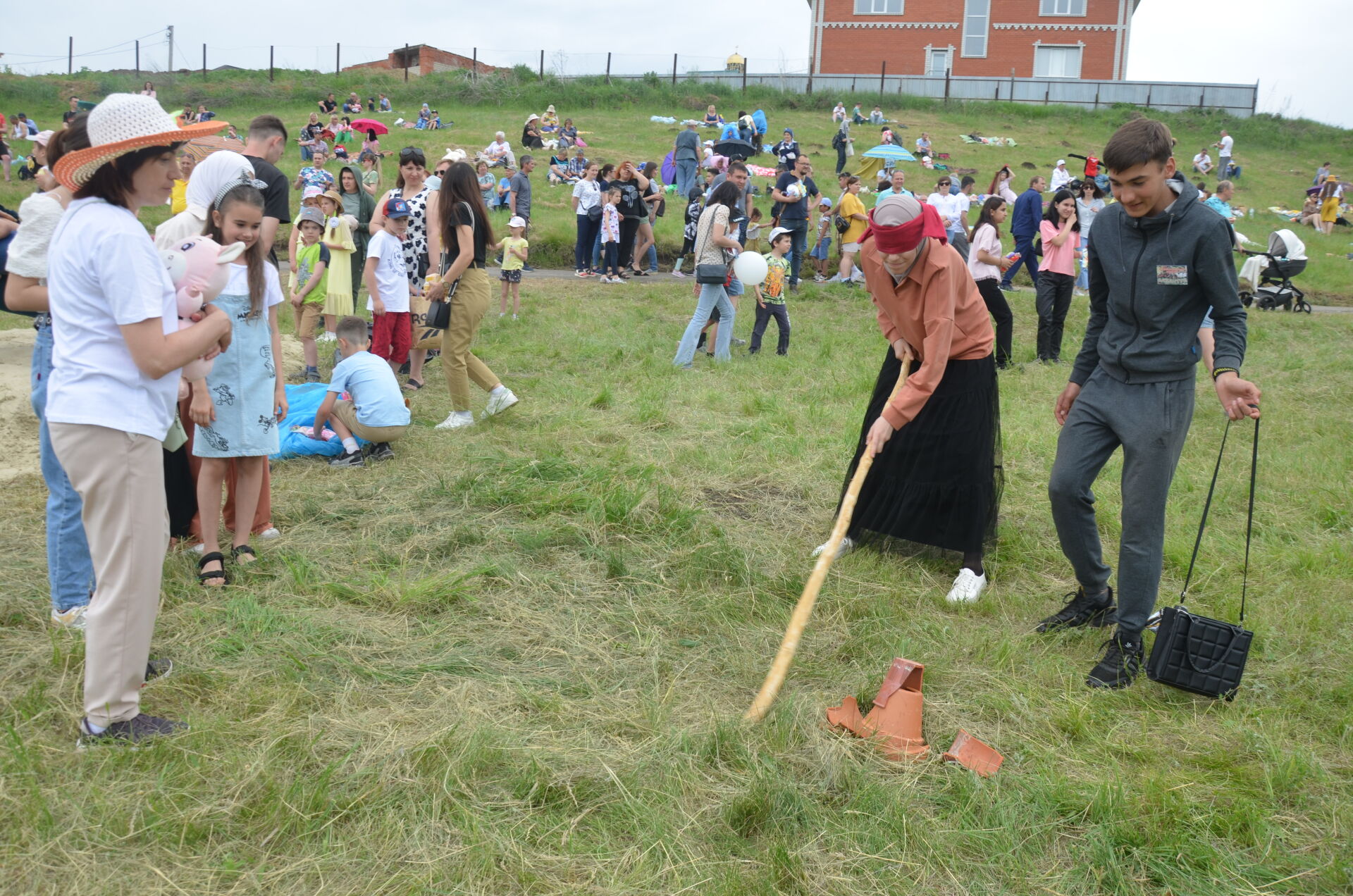 Сарманлылар Сары тауны гөрләттеләр