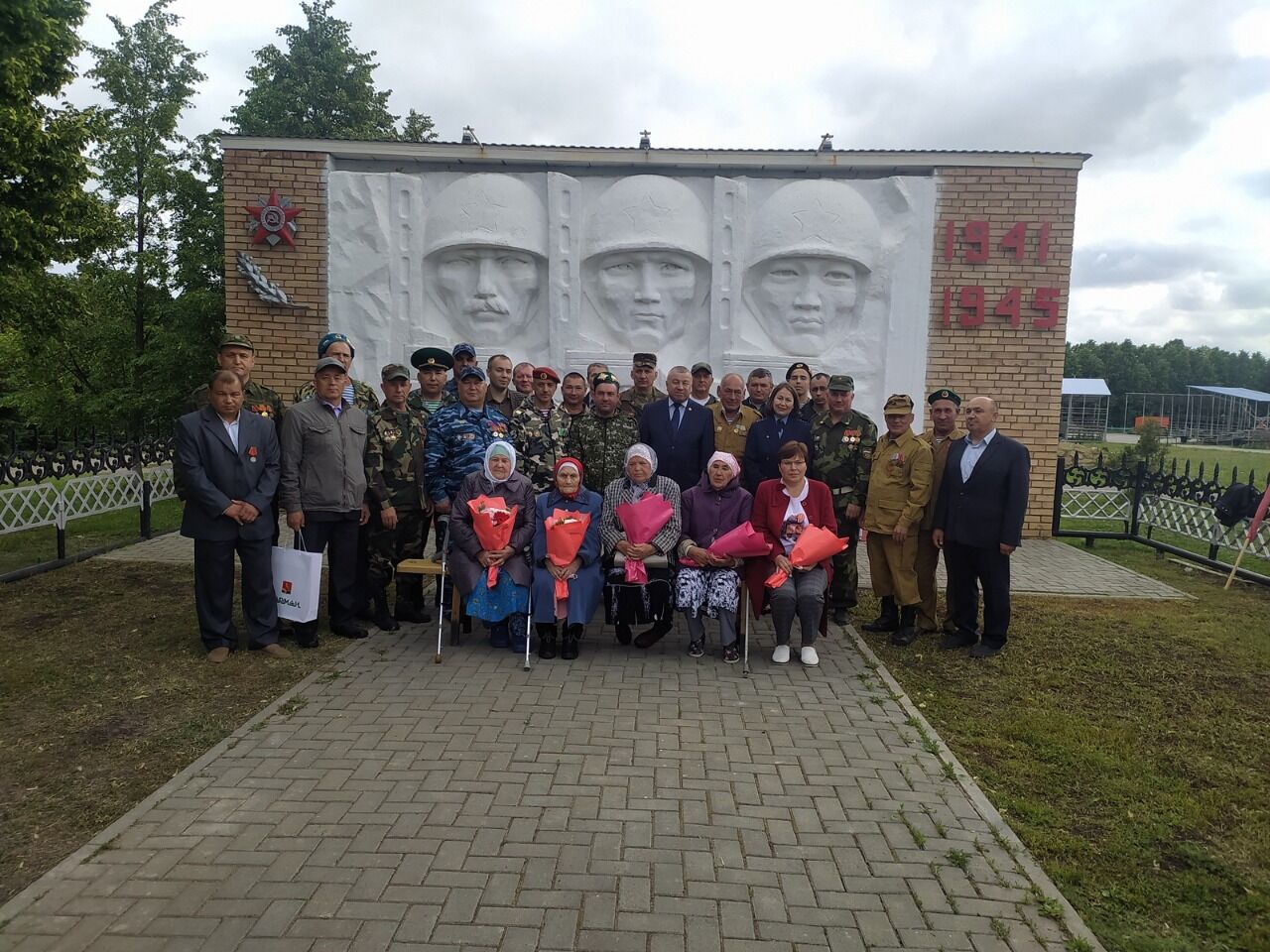 В Сарманово открыли мемориал ветеранам боевых действий и локальных войн