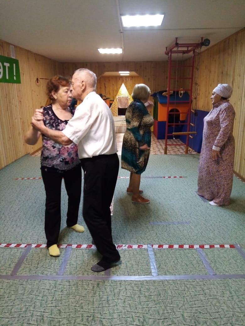 В центре «Шафкать» лечат музыкально-танцевальной терапией