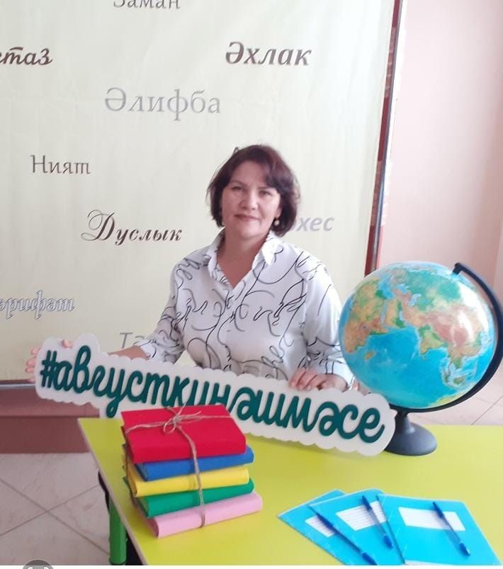 Кәүҗияк мәктәбе укытучысы Римма Обечованы авырлыкларны җиңәргә тормыш үзе өйрәтә