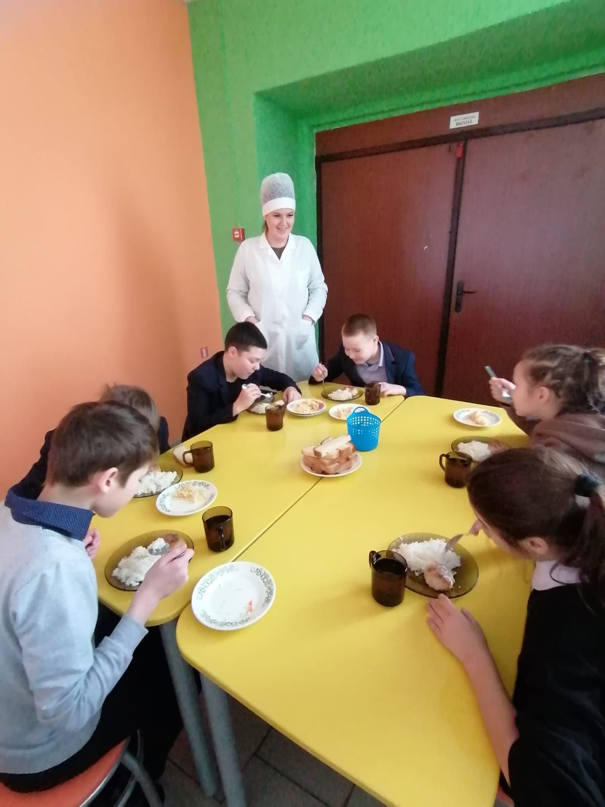 В Старокаширской школе детей учат правильно питаться