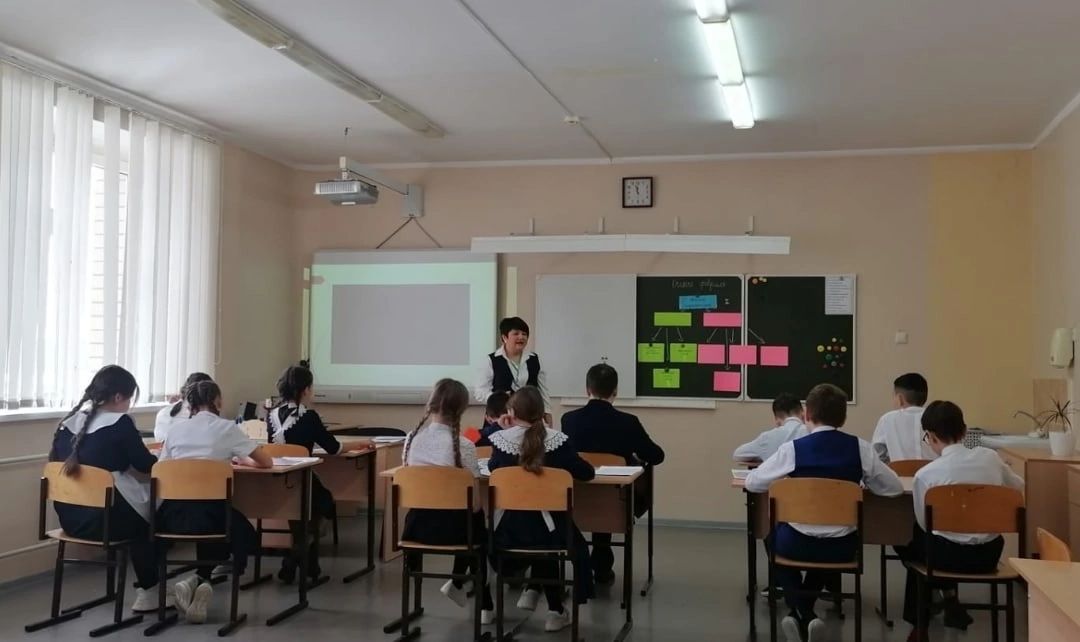 Сарман урта мәктәбе укытучысы Бөтенрәсәй бәйгесенең йомгаклау этабында катнашачак