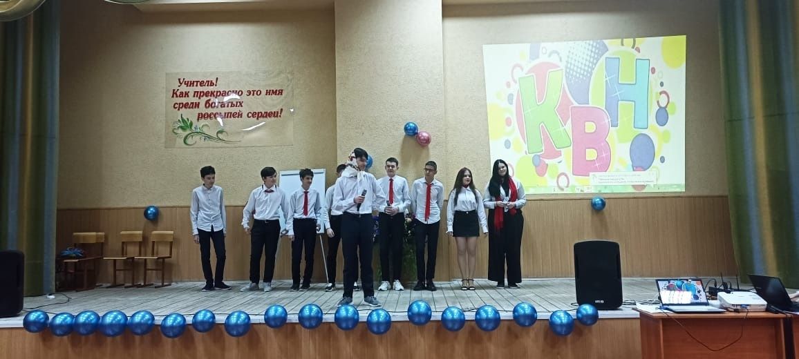 Джалильские гимназисты показали актерское мастерское и остроту шуток