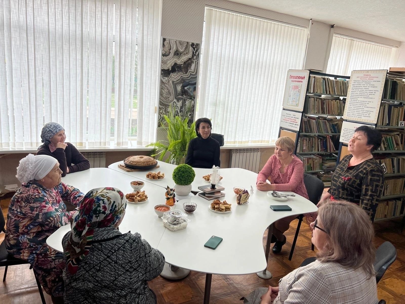 В Джалильской СОШ №2 состоялась встреча с учителями-ветеранами