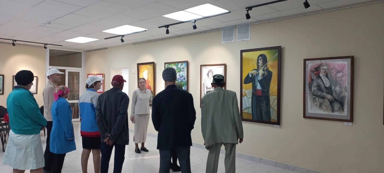 В Джалиле была организована выставка рисунков для подопечных ДИПИ