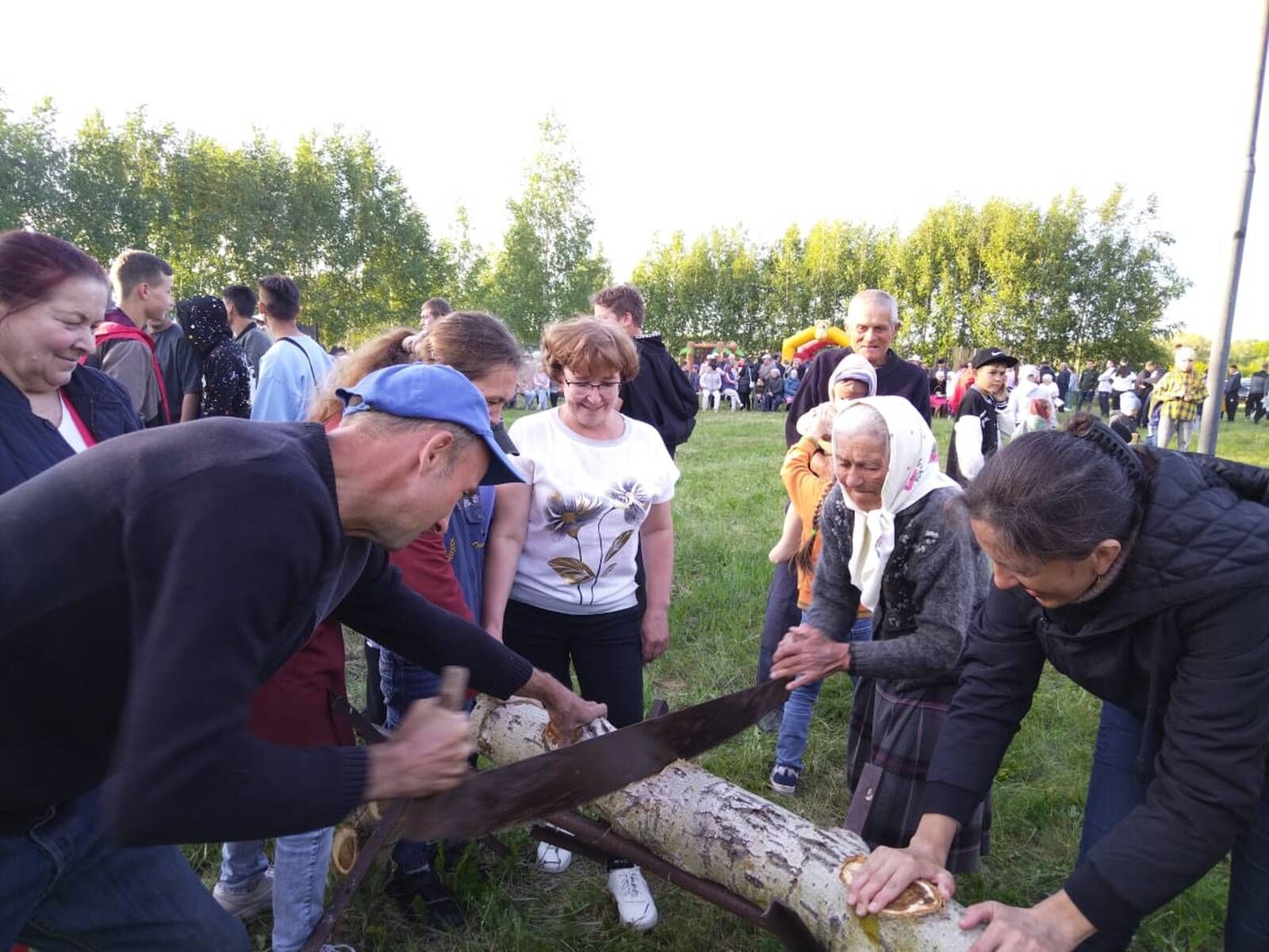 В Саклов-Башском поселении состоялись праздничные мероприятия