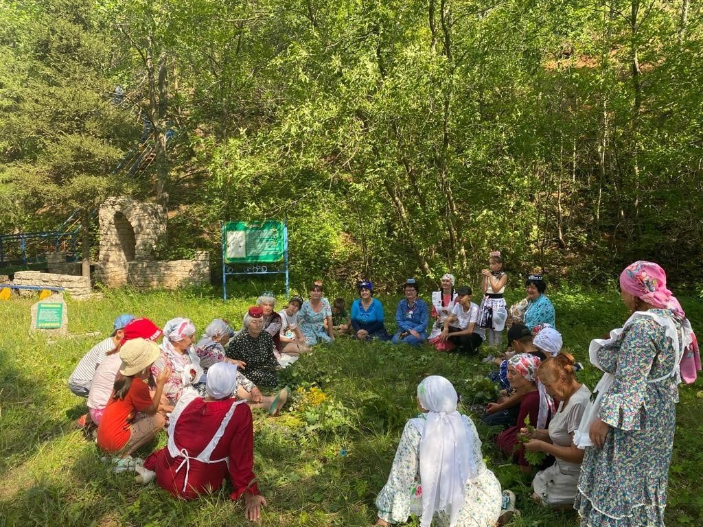 «Ак калфак»лылар файдалы сәфәр кылдылар