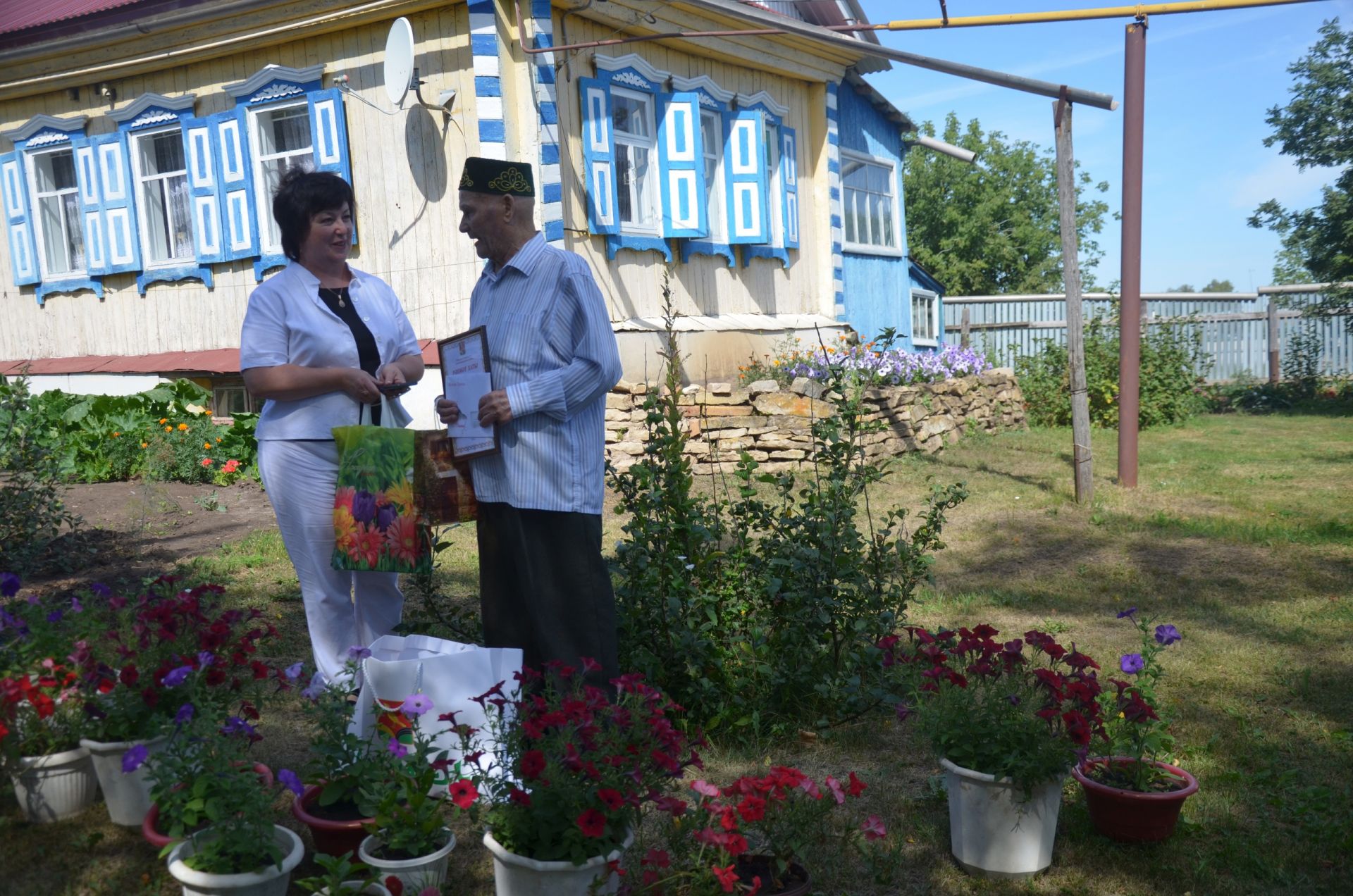 Мортыштамак авылында Мөдир Хәсәновны юбилее белән тәбрикләделәр