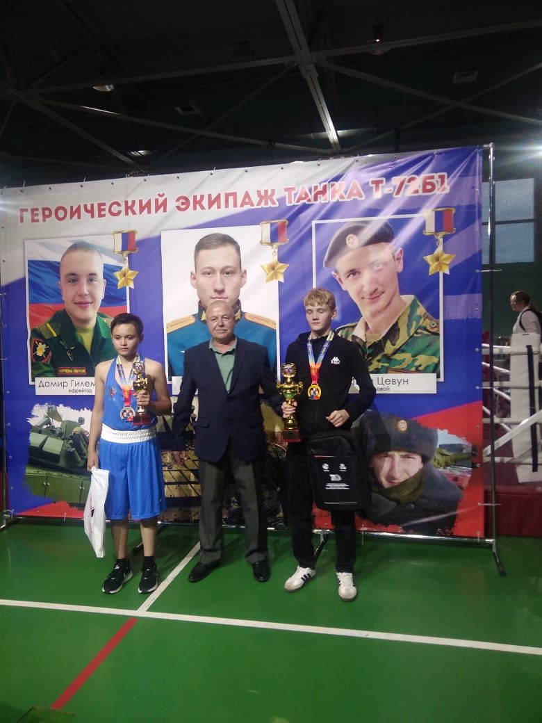 Джалильские боксеры стали победителями турнира памяти Героев России