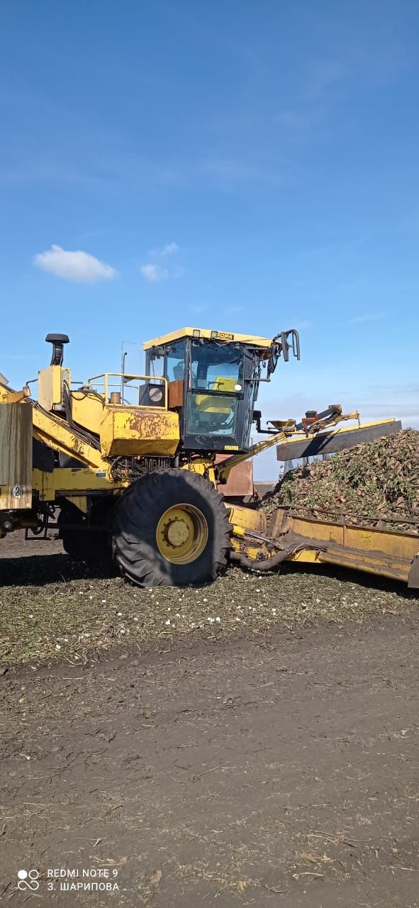 Район башлыгы бәйге җиңүчеләрен бүләкләде