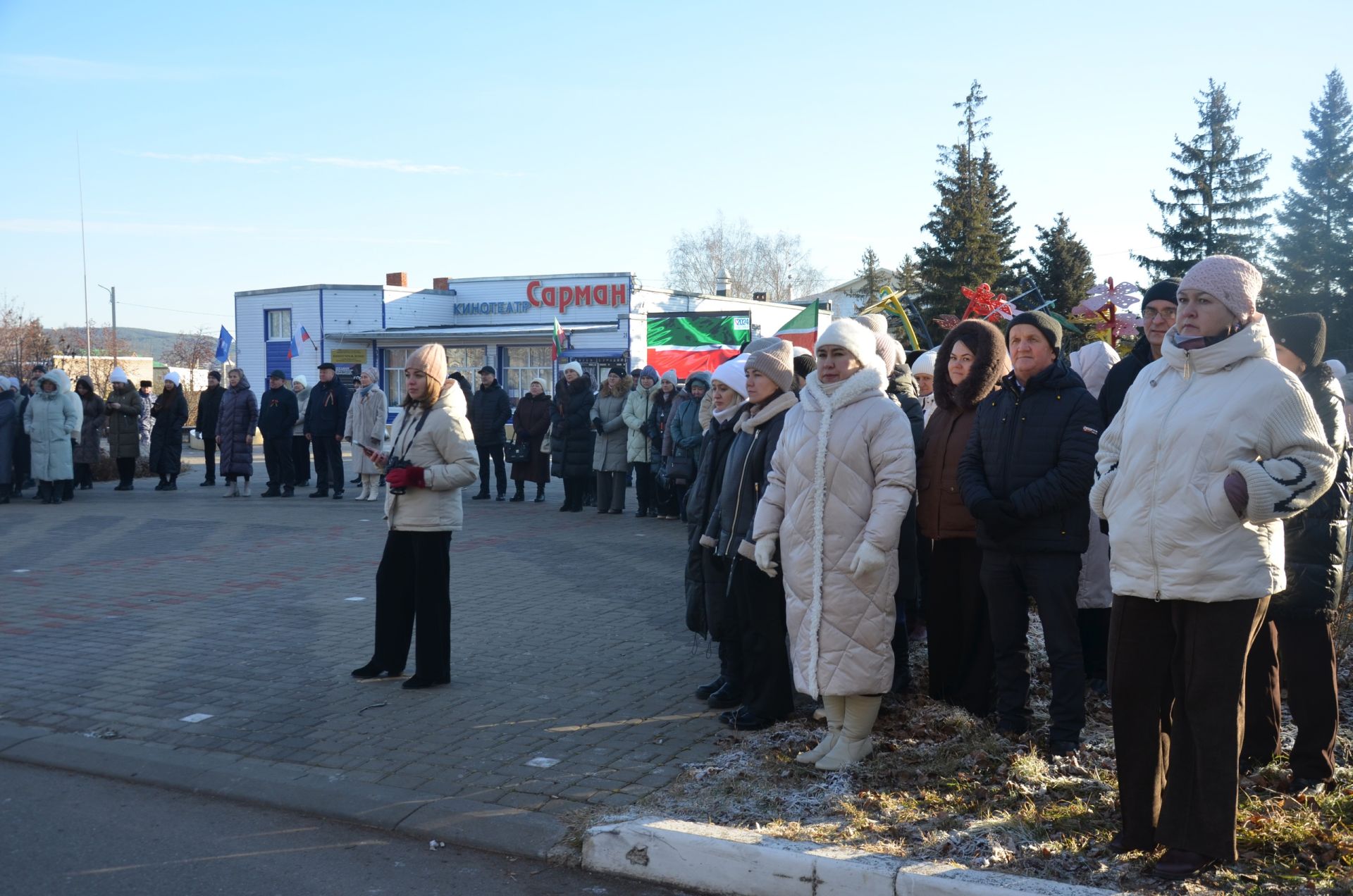 Сарманлылар Татарстан флагы көнен бәйрәм иттеләр