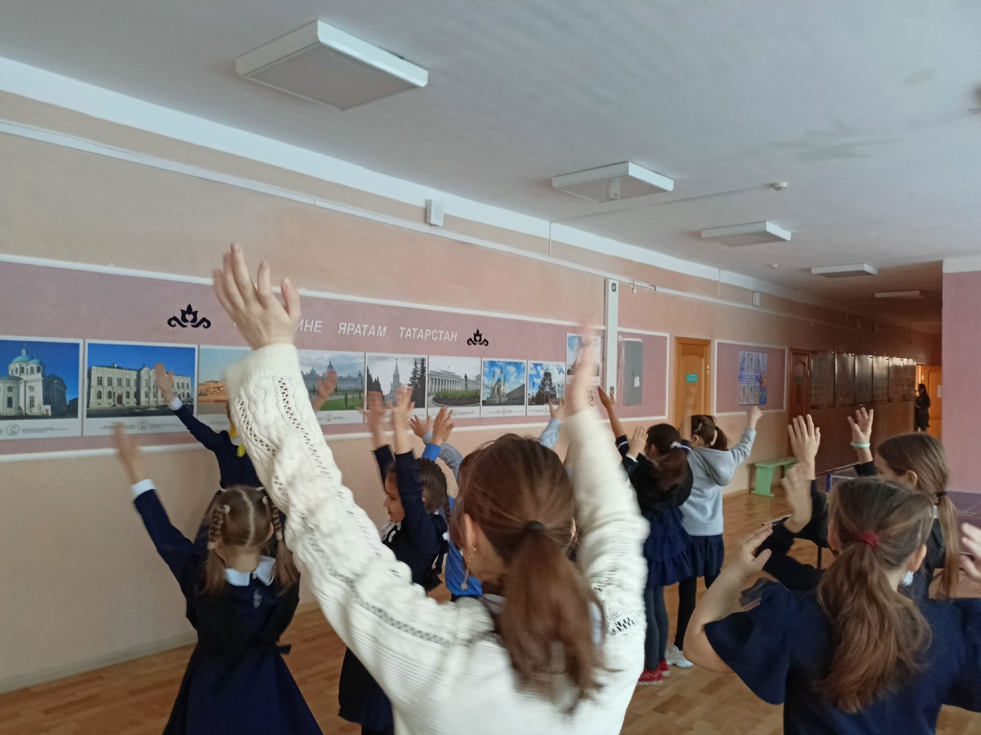 Учащиеся Петровскозаводской школы провели Всероссийскую зарядку